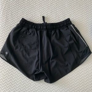 lululemon hotty hot short